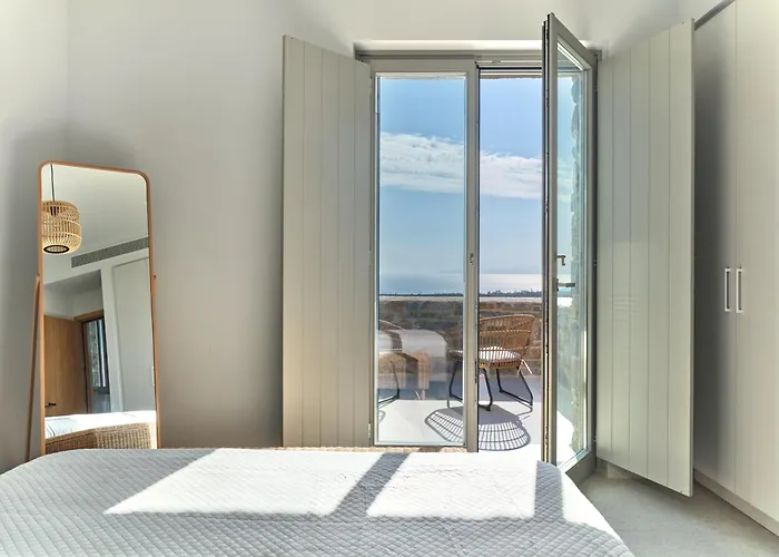 Carla With Panoramic Sea Views In Paros *